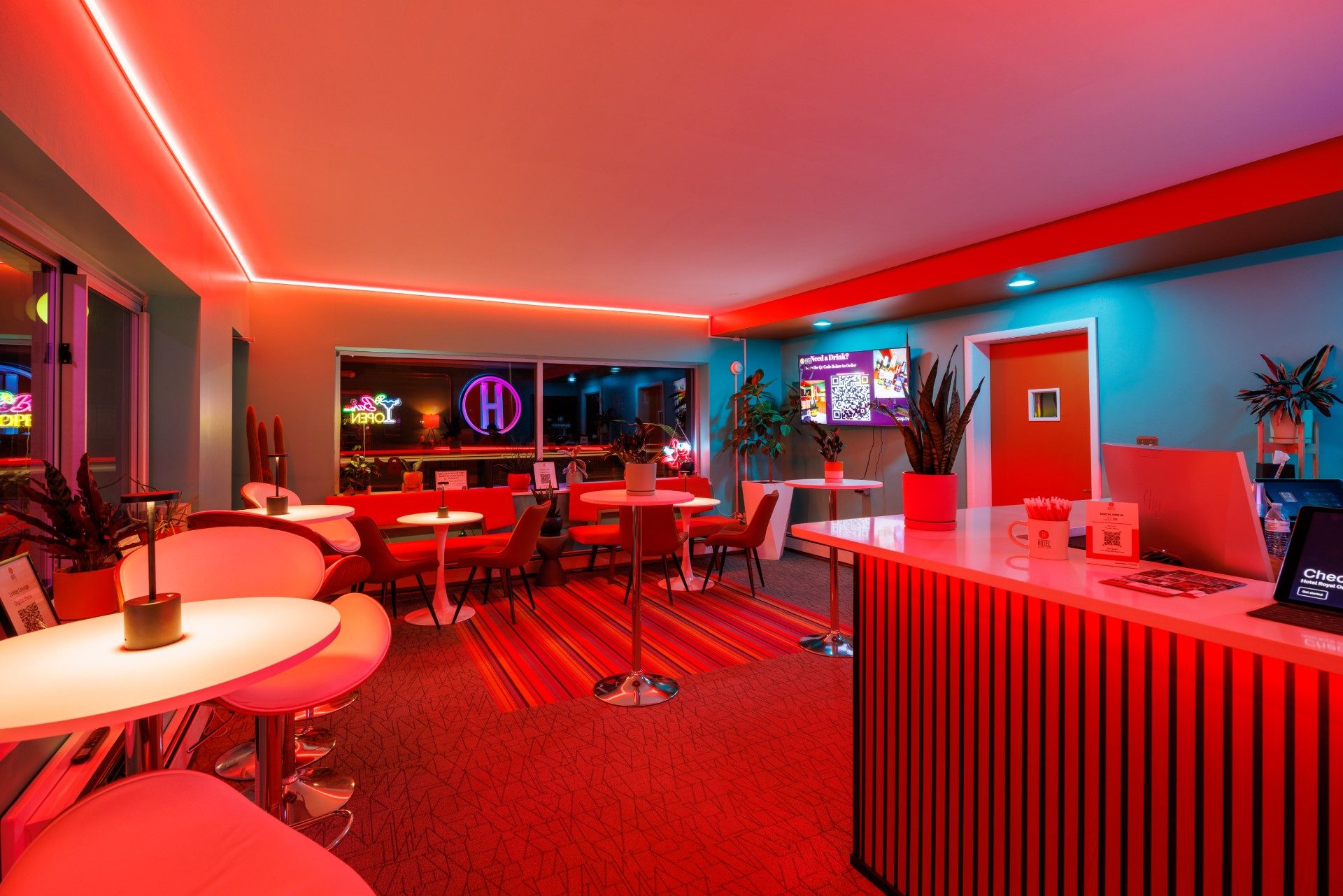 HI-FI Lobby Lounge — late evening with red mood lighting