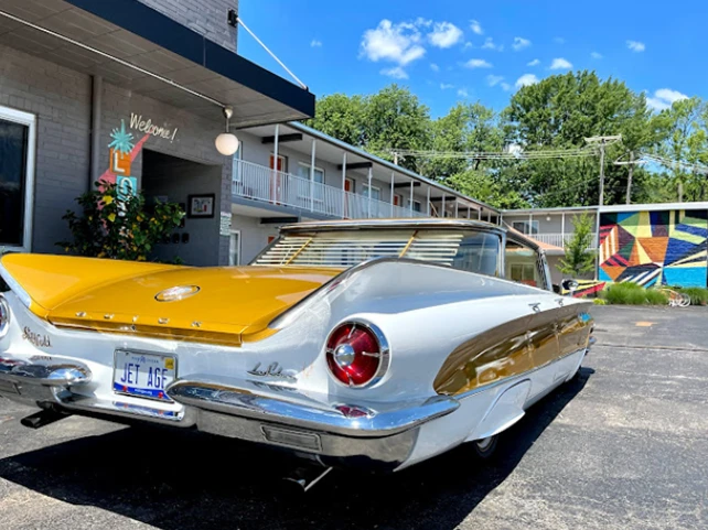 Woodward Dream Cruise 2026: Where to Stay and How to Plan Your Trip